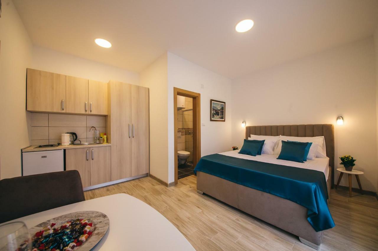 Apartments Vojislav Virpazar Buitenkant foto